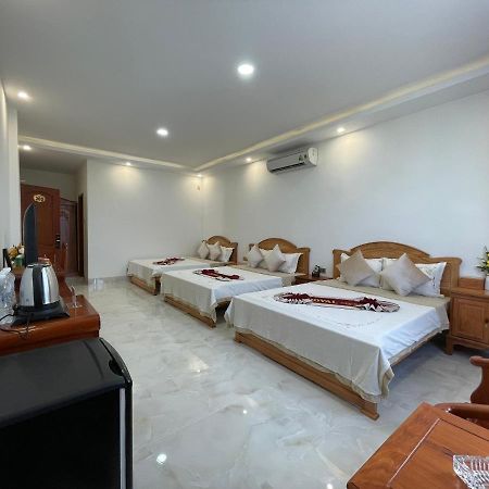 Royal Hotel Bac Lieu Екстериор снимка