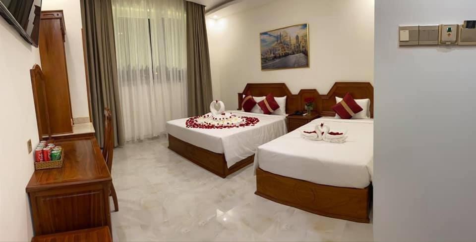 Royal Hotel Bac Lieu Екстериор снимка