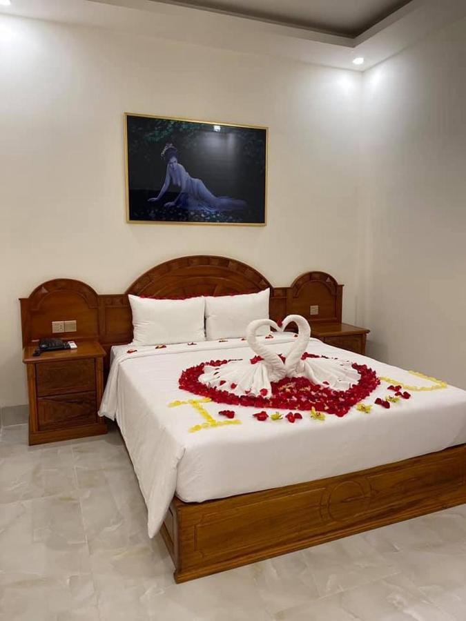 Royal Hotel Bac Lieu Екстериор снимка