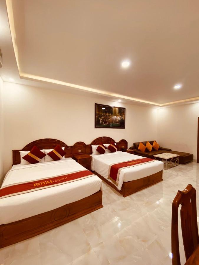 Royal Hotel Bac Lieu Екстериор снимка