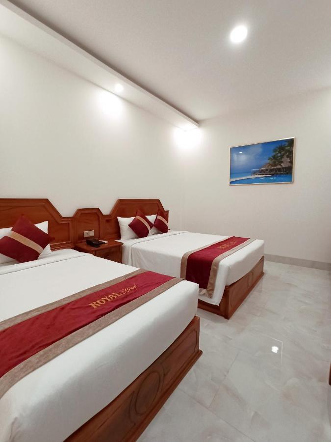 Royal Hotel Bac Lieu Екстериор снимка